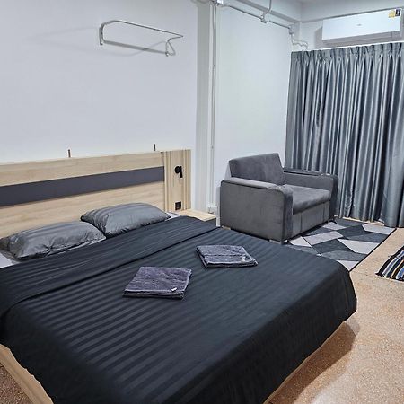 Urban Jungle Hostel Bangkok Zewnętrze zdjęcie